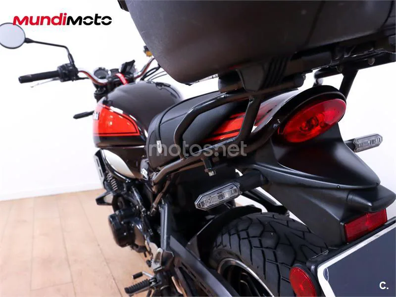 Kawasaki Z900 – Vista 9