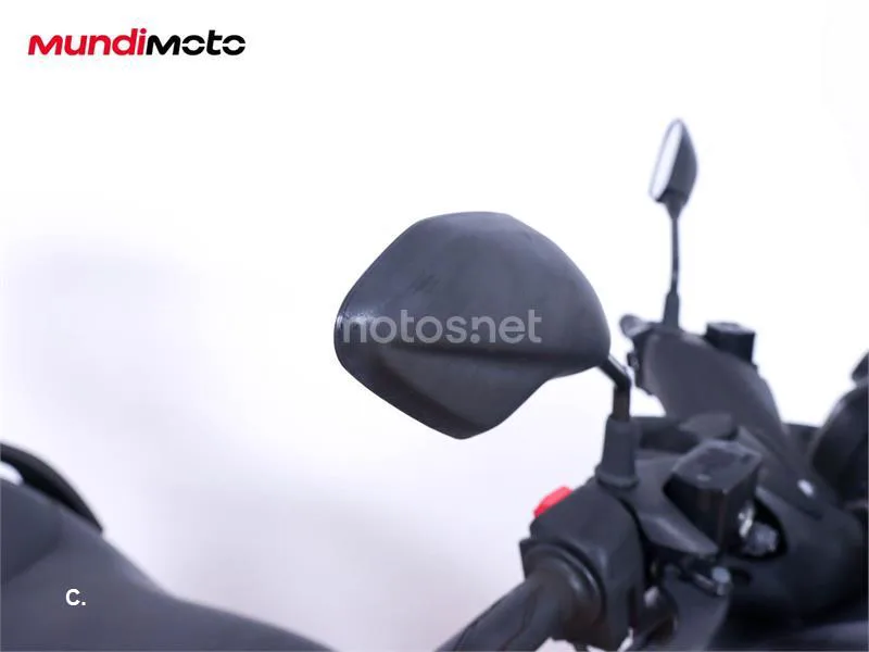 Yamaha XMAX 300 – Vista 15