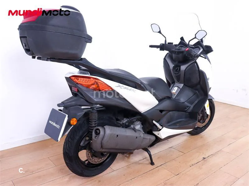 Yamaha XMAX 300 – Vista 3