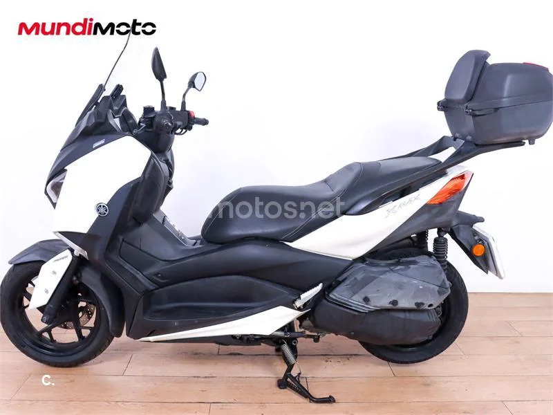 Yamaha XMAX 300 – Vista 6