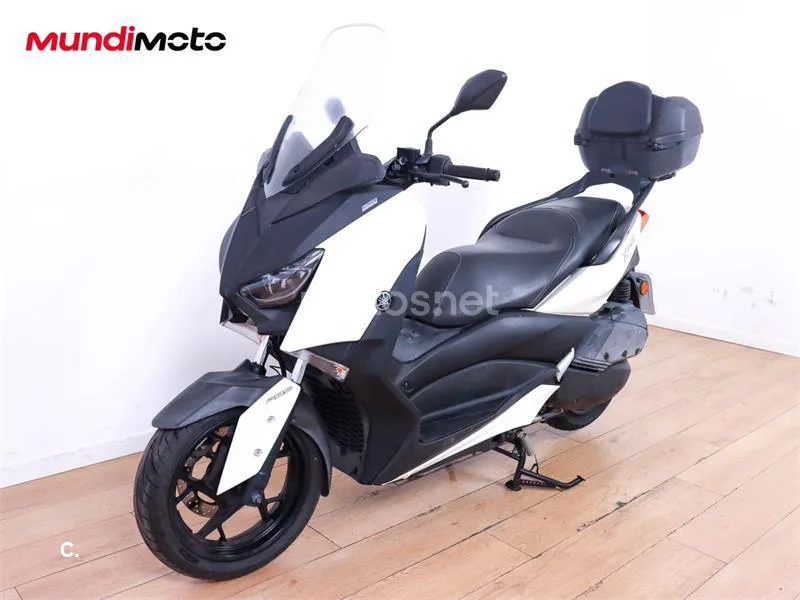 Yamaha XMAX 300 – Vista 7