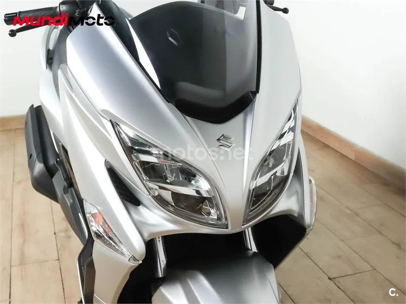 Suzuki Burgman 400 – Vista 5