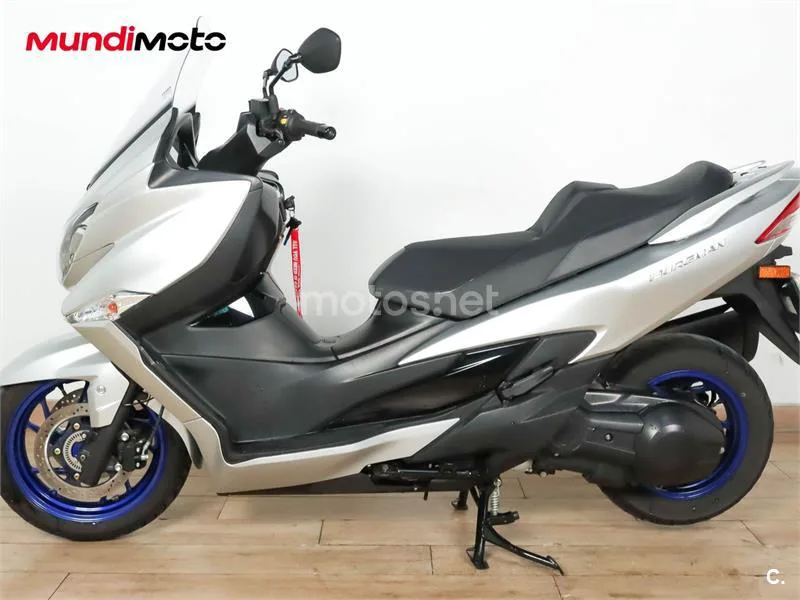 Suzuki Burgman 400 – Vista 6
