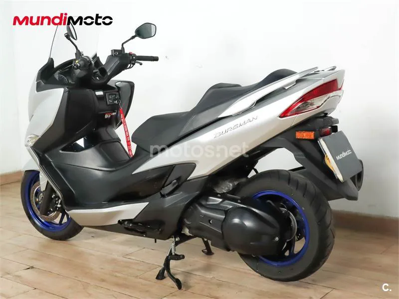 Suzuki Burgman 400 – Vista 8