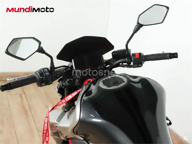 Kawasaki Z900 – Vista 11