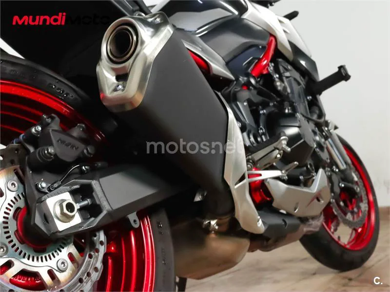 Kawasaki Z900 – Vista 4