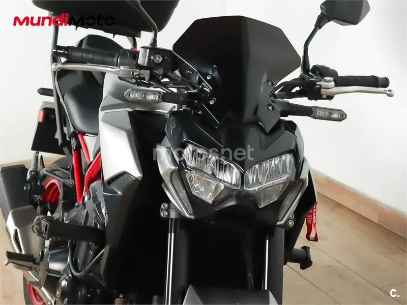 Kawasaki Z900 – Vista 5
