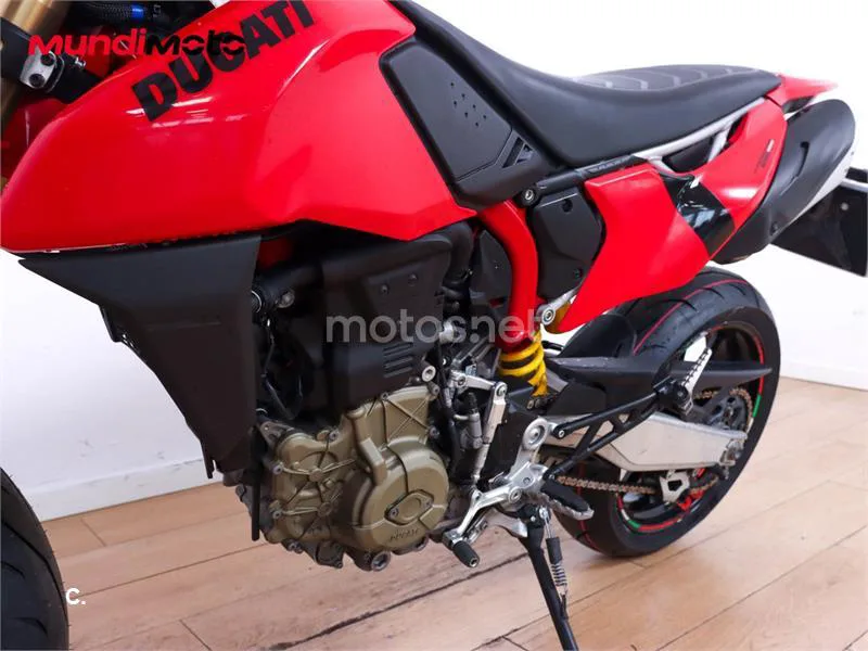 Ducati Hypermotard – Vista 10