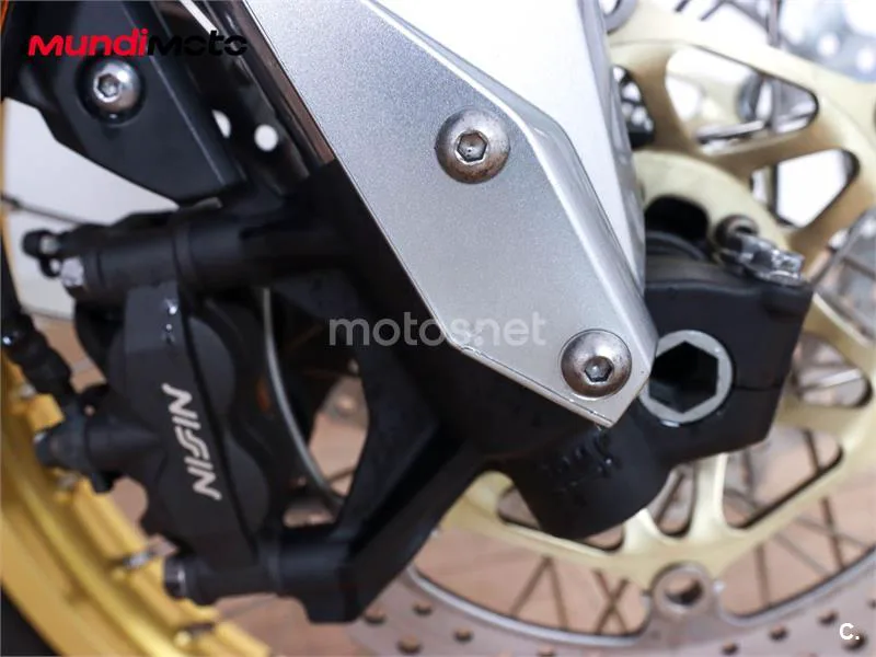 Honda CRF 1000L Africa Twin – Vista 13