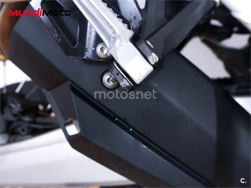 Honda CRF 1000L Africa Twin – Vista 14