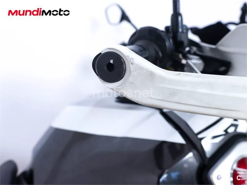 Honda CRF 1000L Africa Twin – Vista 16
