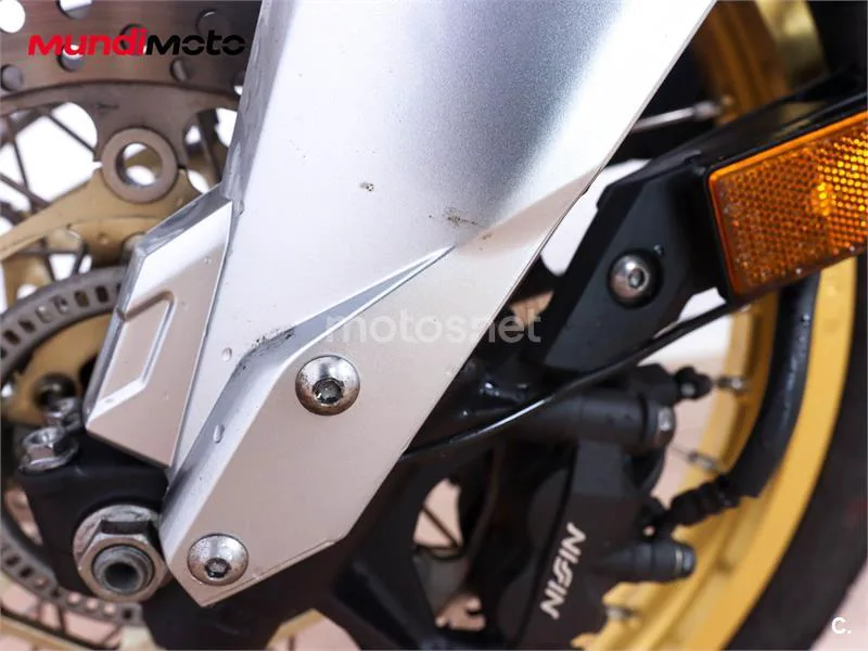 Honda CRF 1000L Africa Twin – Vista 23