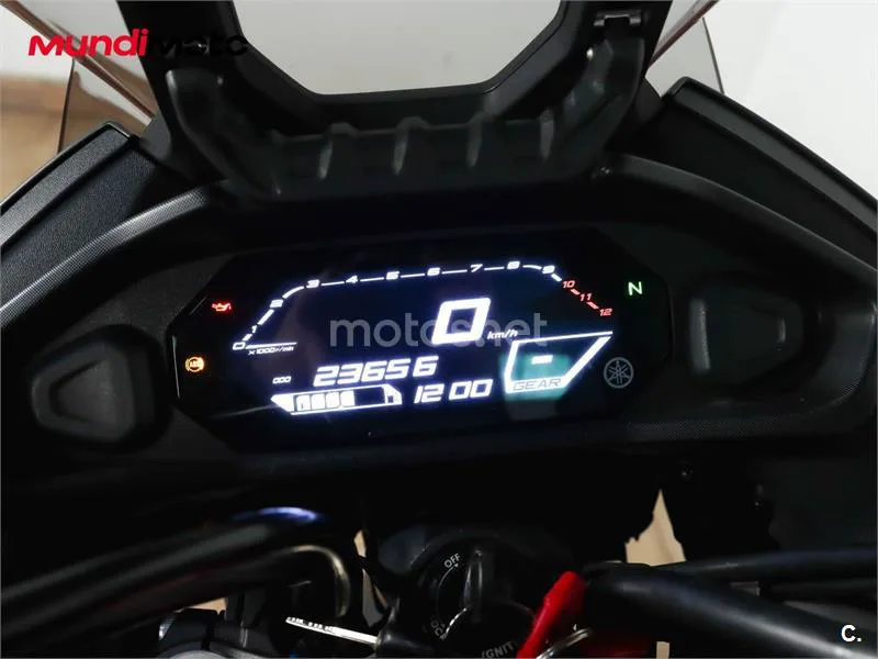 Yamaha Tracer 7 – Vista 12