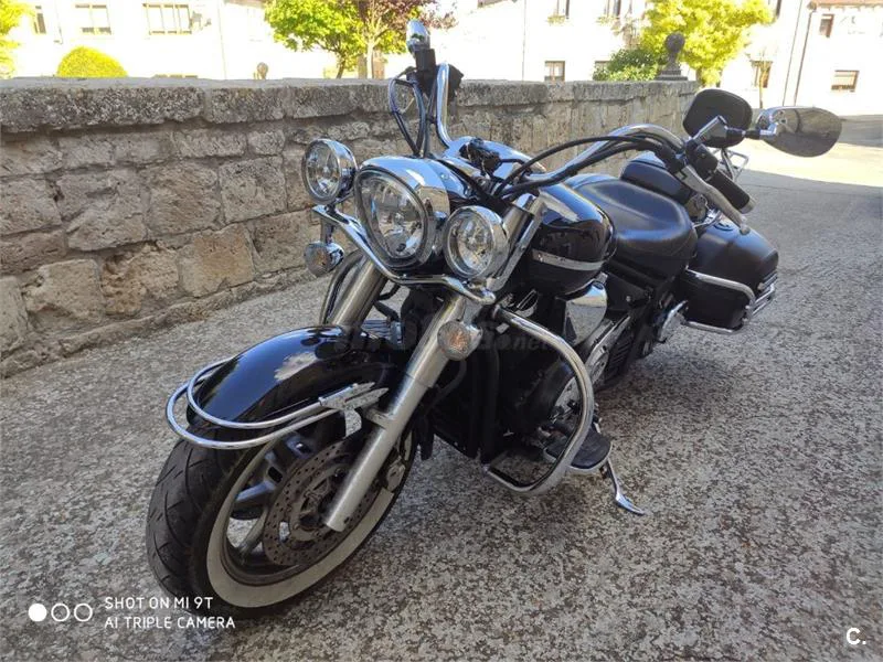 Yamaha XVS 1300A Midnight Star – Vista 3