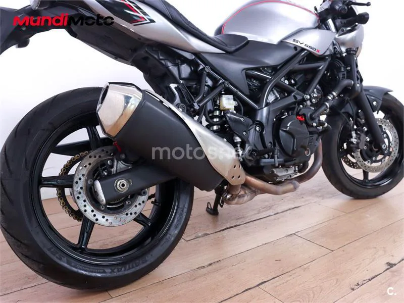 Suzuki SV 650 – Vista 4