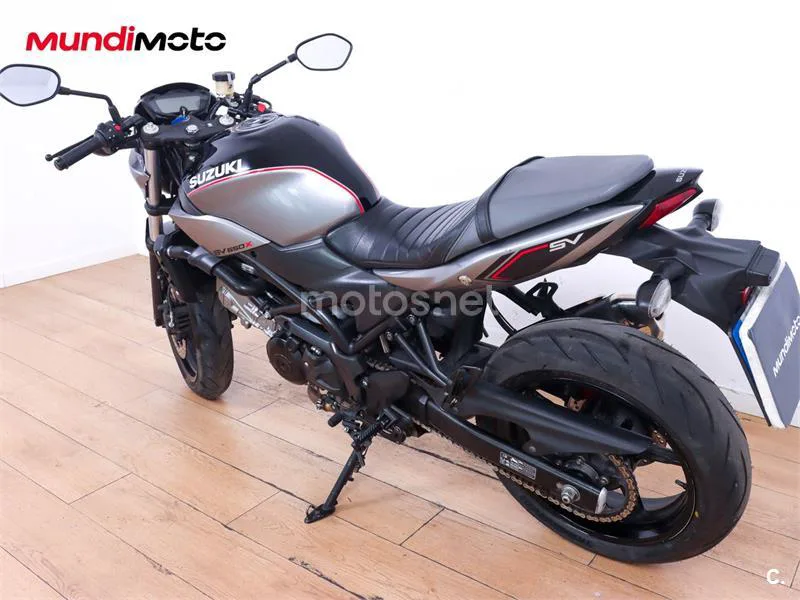 Suzuki SV 650 – Vista 8