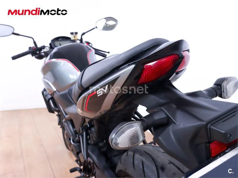 Suzuki SV 650 – Vista 9
