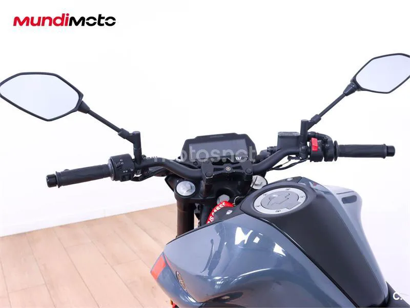 Yamaha MT-125 – Vista 11