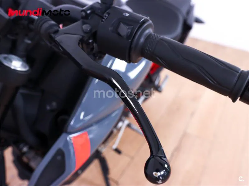 Yamaha MT-125 – Vista 19