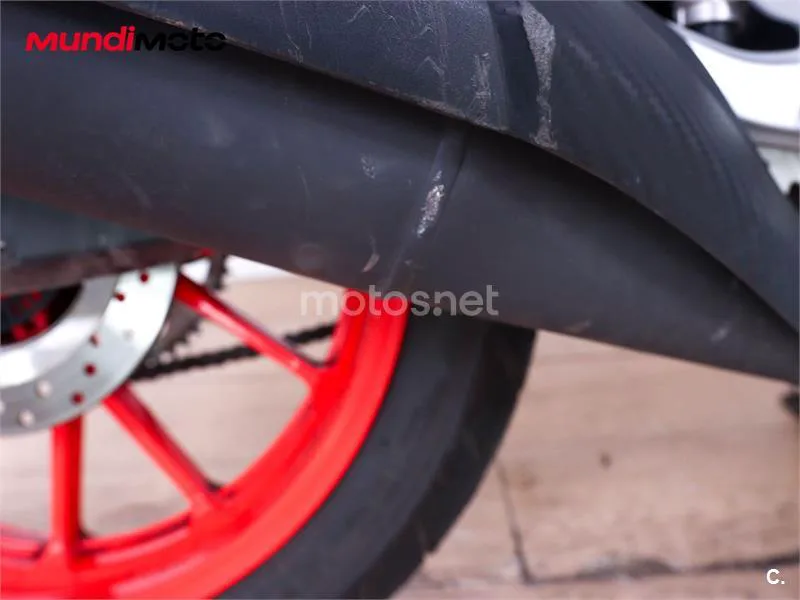 Yamaha MT-125 – Vista 27