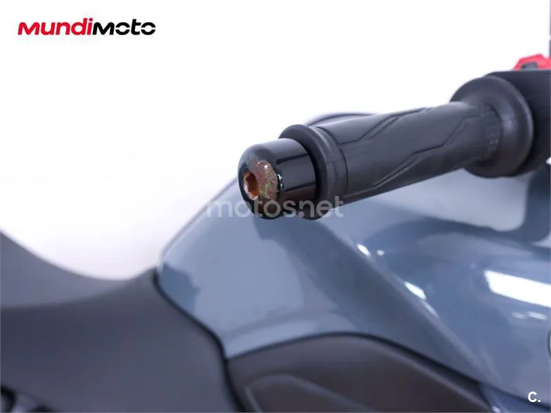 Yamaha MT-125 – Vista 33