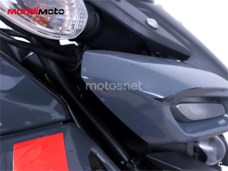 Yamaha MT-125 – Vista 35