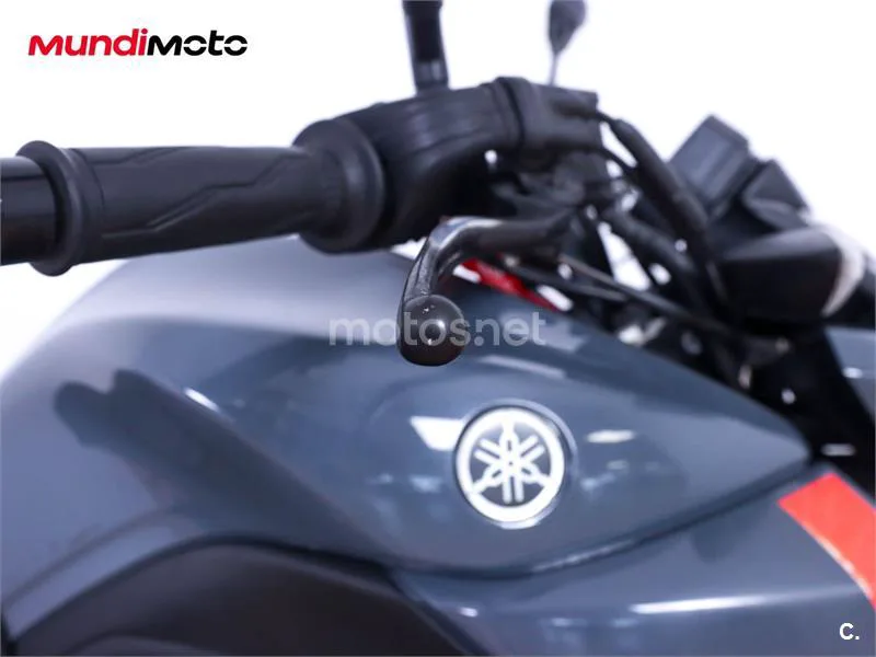 Yamaha MT-125 – Vista 52