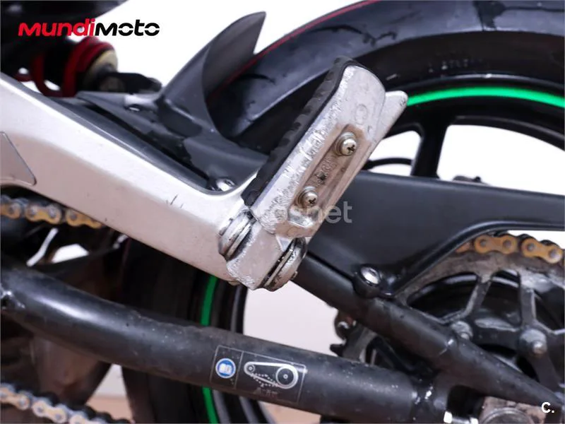 Kawasaki ER-6F – Vista 17