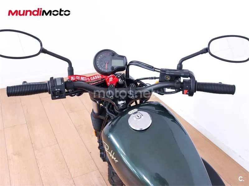 Hyosung Aquila Bobber GV 300 S – Vista 11