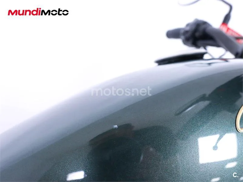 Hyosung Aquila Bobber GV 300 S – Vista 15