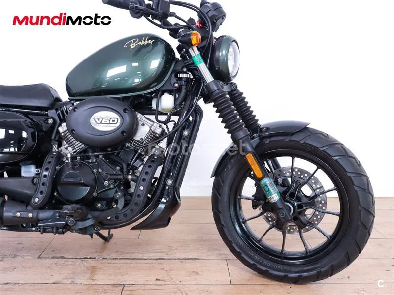 Hyosung Aquila Bobber GV 300 S – Vista 20