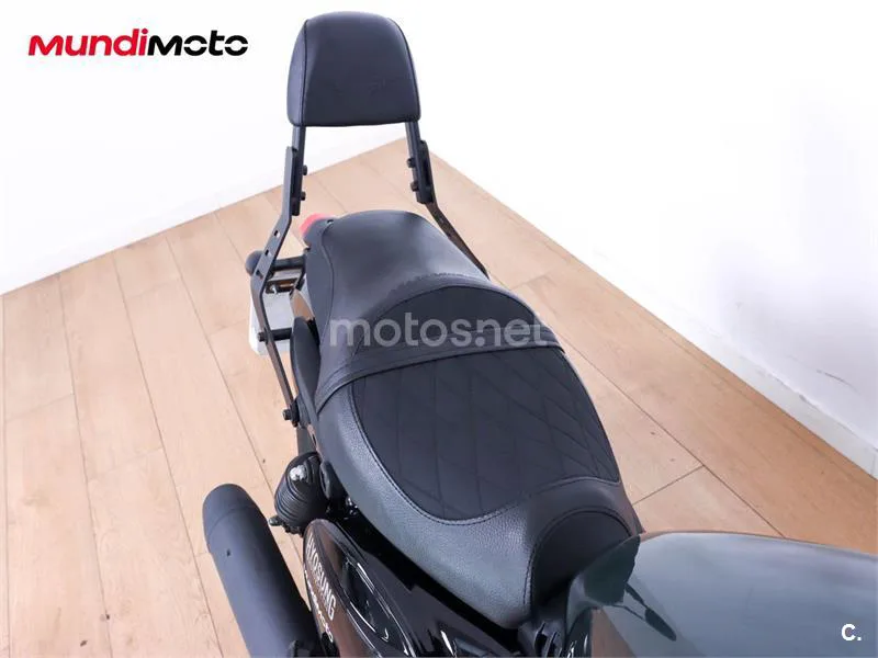 Hyosung Aquila Bobber GV 300 S – Vista 21