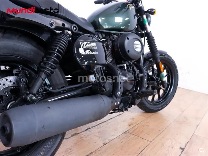 Hyosung Aquila Bobber GV 300 S – Vista 4