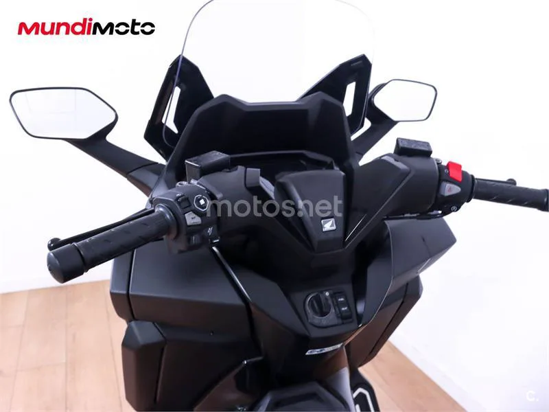 Honda Forza 350 – Vista 11