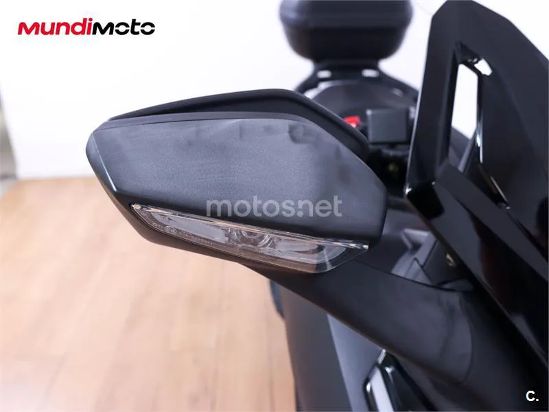Honda Forza 350 – Vista 18