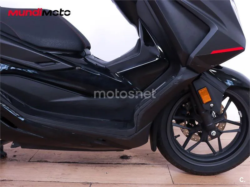 Honda Forza 350 – Vista 20
