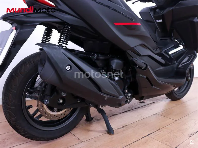 Honda Forza 350 – Vista 4