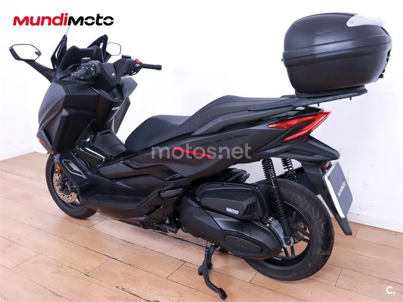 Honda Forza 350 – Vista 8