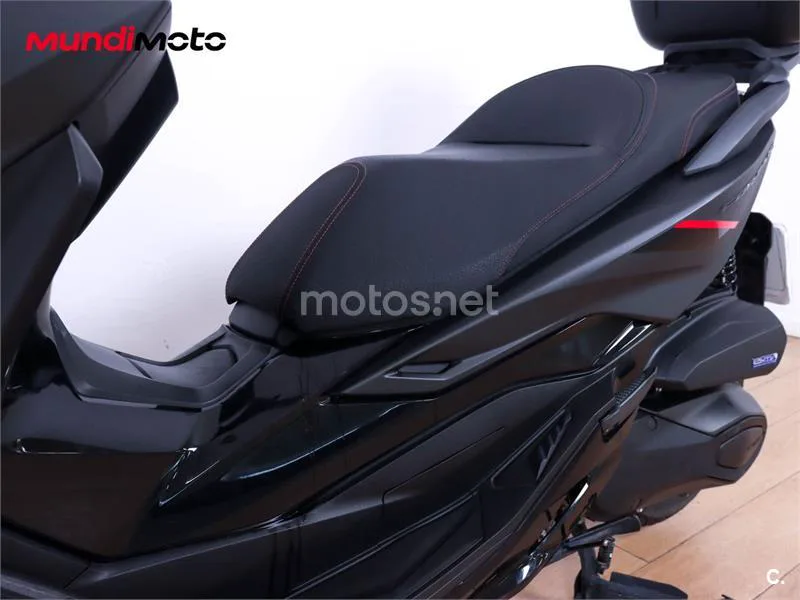 Honda Forza 350 – Vista 10