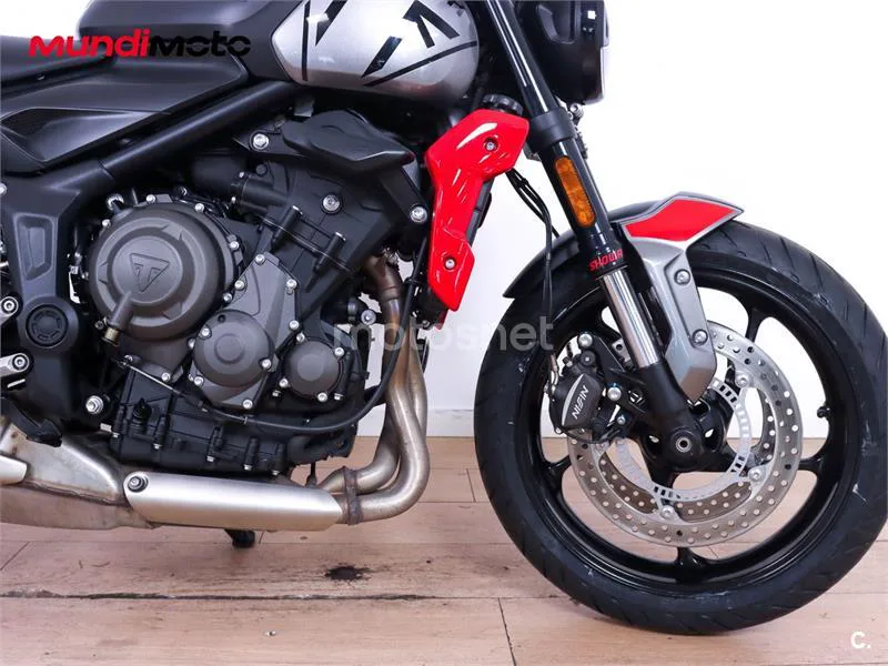 Triumph Trident 660 – Vista 16