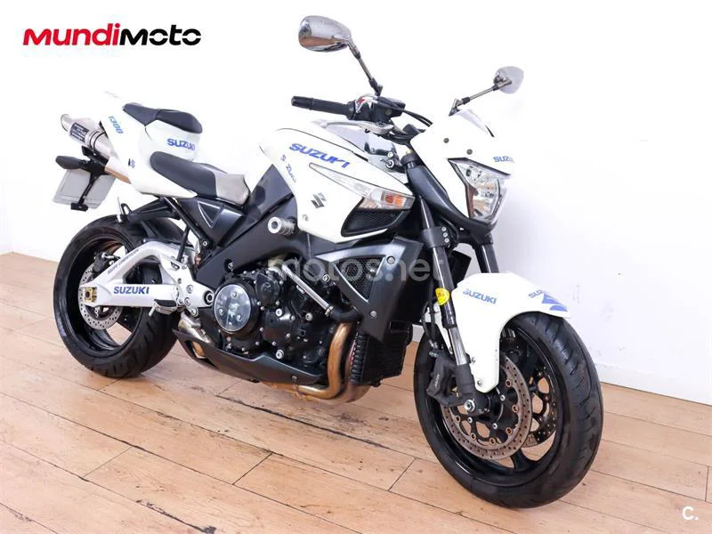 Suzuki B-KING 1340 5999 € 2007 Madrid - 2