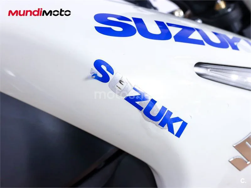 Suzuki B-KING 1340 – Vista 14