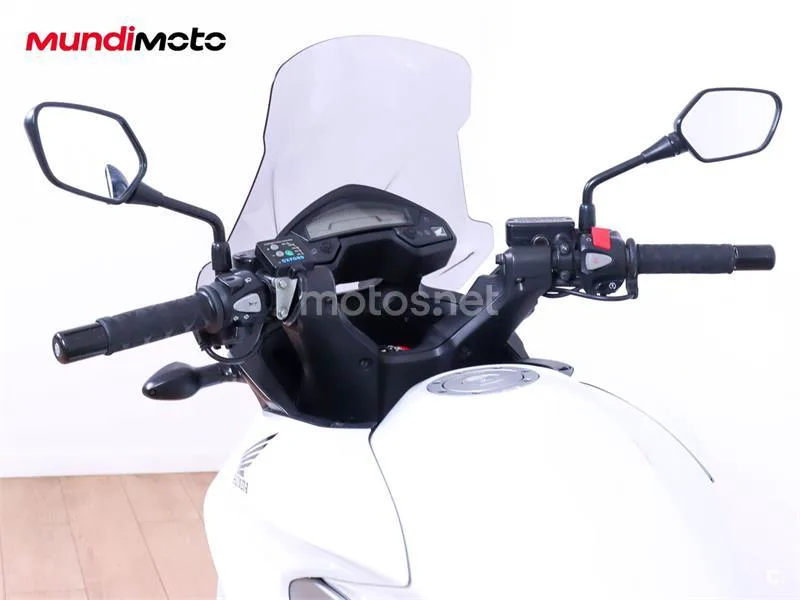 Honda VFR 800 X Crossrunner – Vista 11
