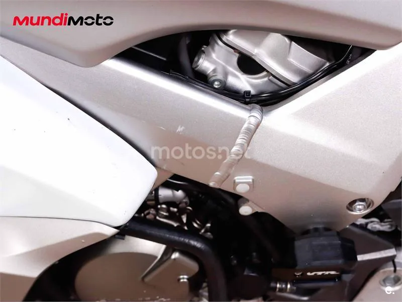 Honda VFR 800 X Crossrunner – Vista 21
