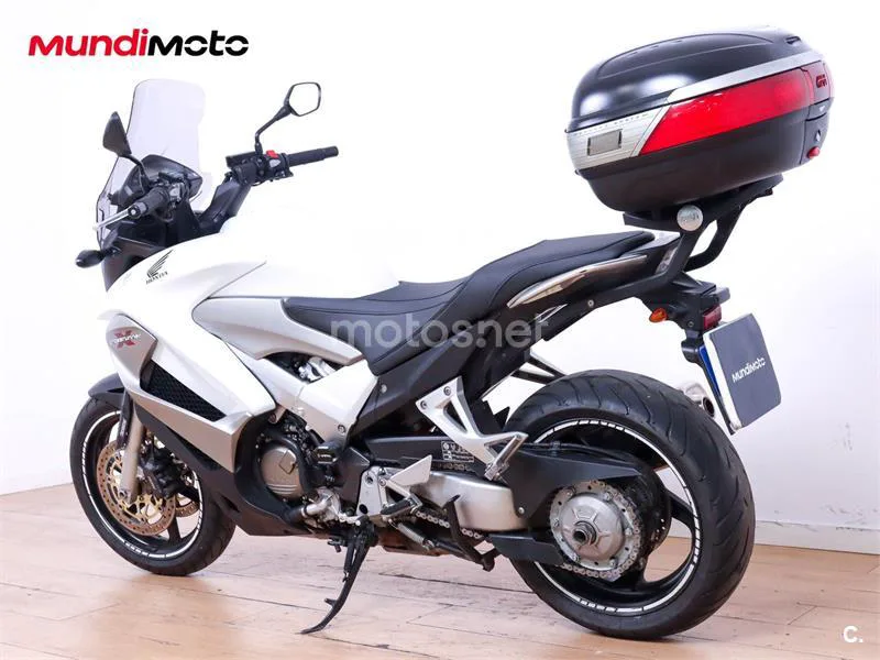 Honda VFR 800 X Crossrunner – Vista 8