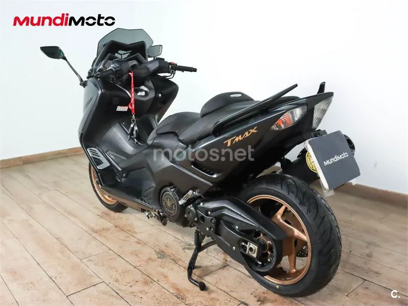 Yamaha TMAX 530 – Vista 8