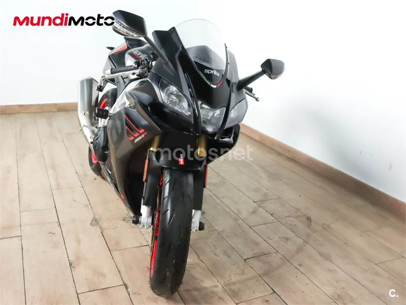 Aprilia RSV4 RR – Vista 5