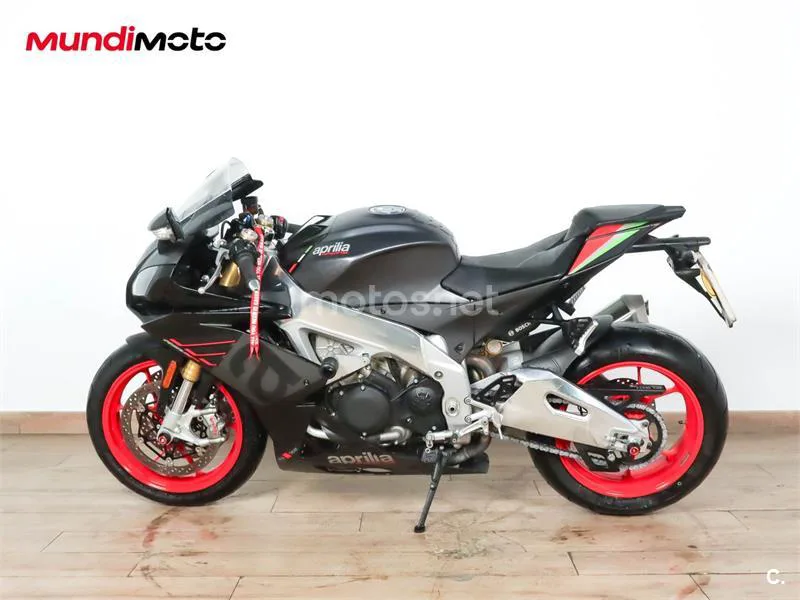 Aprilia RSV4 RR – Vista 6