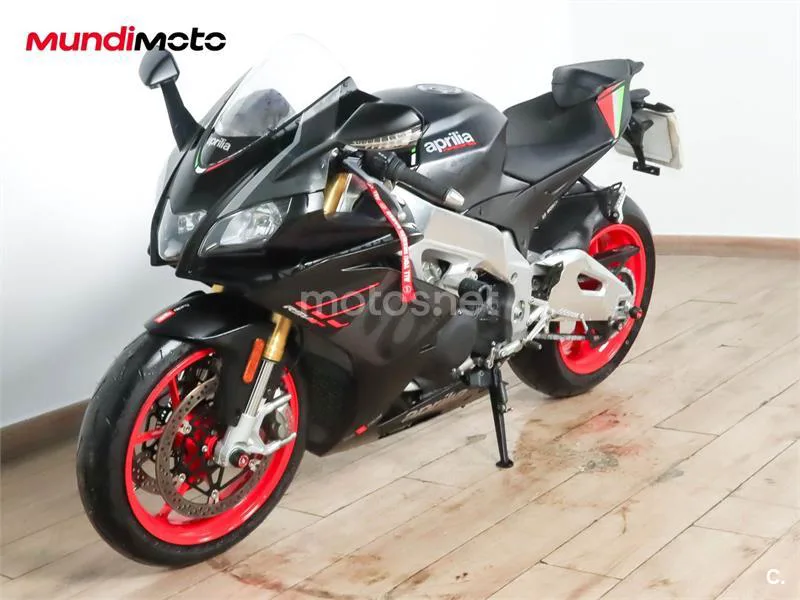 Aprilia RSV4 RR – Vista 7
