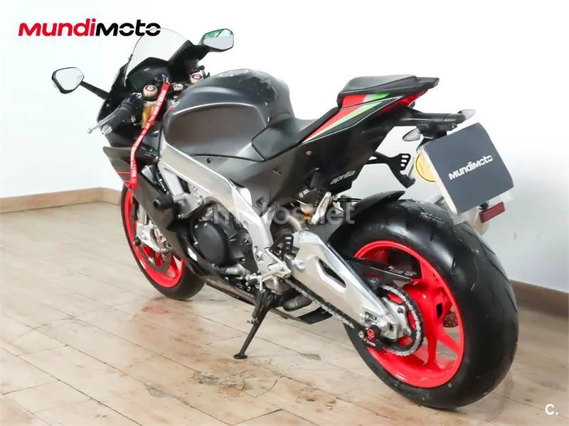 Aprilia RSV4 RR – Vista 8